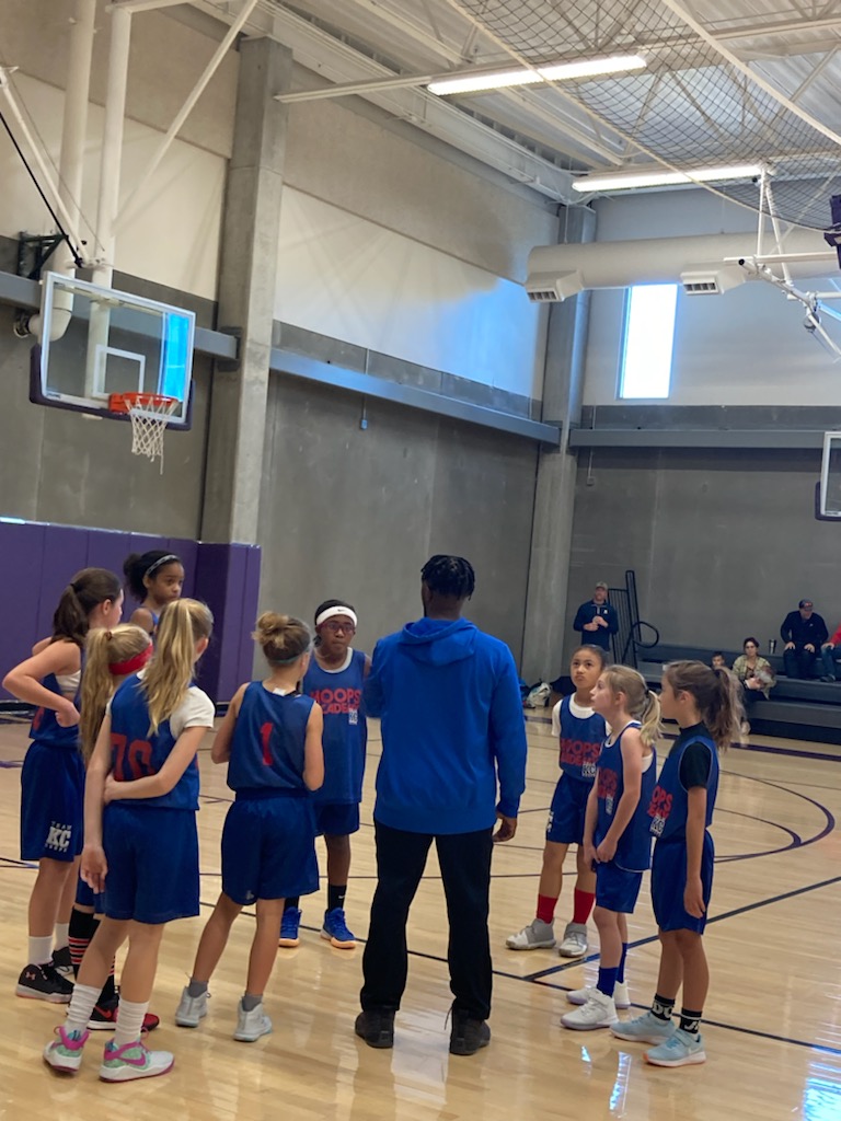 teamKChoops's tweet photo. Team KC Hoops 3rd and 4th grade Tournament champs! Future Sunflower and EKL league ballers!!!…Next tournament in Council Bluffs💪
@SunflowerSmack @MathewsStephon @WillRee06487190 https://t.co/GnUjxLb5i2