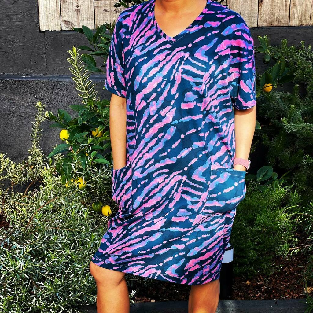 shes_crafty's tweet photo. With the days getting shorter and grayer, I wanted something cozy but bright. This pattern is the Kitt Knit Dress from @stylearc and fabric from @joann_stores
.
.
.
.
8 of #makenine2021 #kittknitdress kittknitdress #stylearc #sewing #selfsewnwardrobe #j… https://t.co/FSsxifNr8H https://t.co/E9saJDuzuB