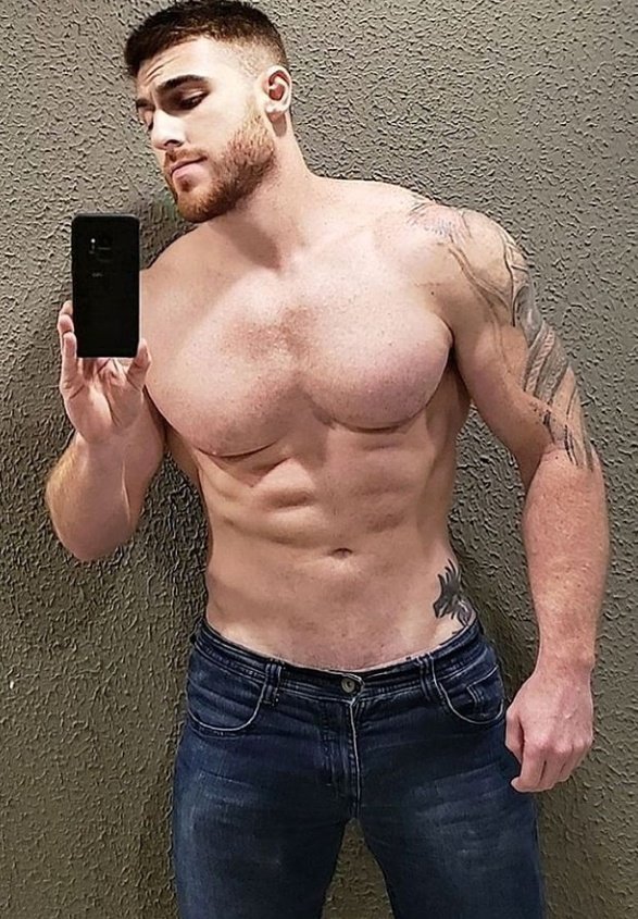 1Angardi's tweet photo. Selfie night...πͺπ»π₯πͺπ» #tattoo #hot #GuaposDeGym #gingerboy #sexy #LoBuenoDelCalor #InkedSunday #bodybuilder #SundayFunday #BuenDomingo #HandsomeMan #gingerbeard #DomingoDeDeseosProhibidos https://t.co/oSWFz0yfrK