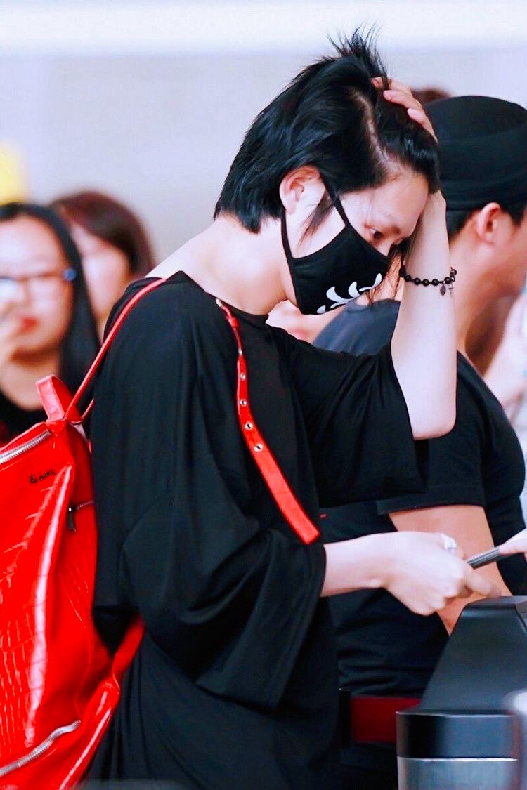 95HWALION's tweet photo. ⠀
⠀
❪ 𝒏 𝒂 𝒓 𝒄 𝒊 𝒔 𝒔 𝒊 𝒔 𝒕 ❫ : come on ɑnd gıve us ɑ 𝑘𝑖𝑠𝑠 ˖ c’mon leᴛ’s hɑve some 𝐟𝐮𝐧 ɯıᴛh ıᴛ ⋯— ᴛhıs sh*ᴛ ıs kındɑ sɯeeᴛ.
⠀⠀ ⠀⠀⠀⠀⠀#smsunday https://t.co/irQHj48pke