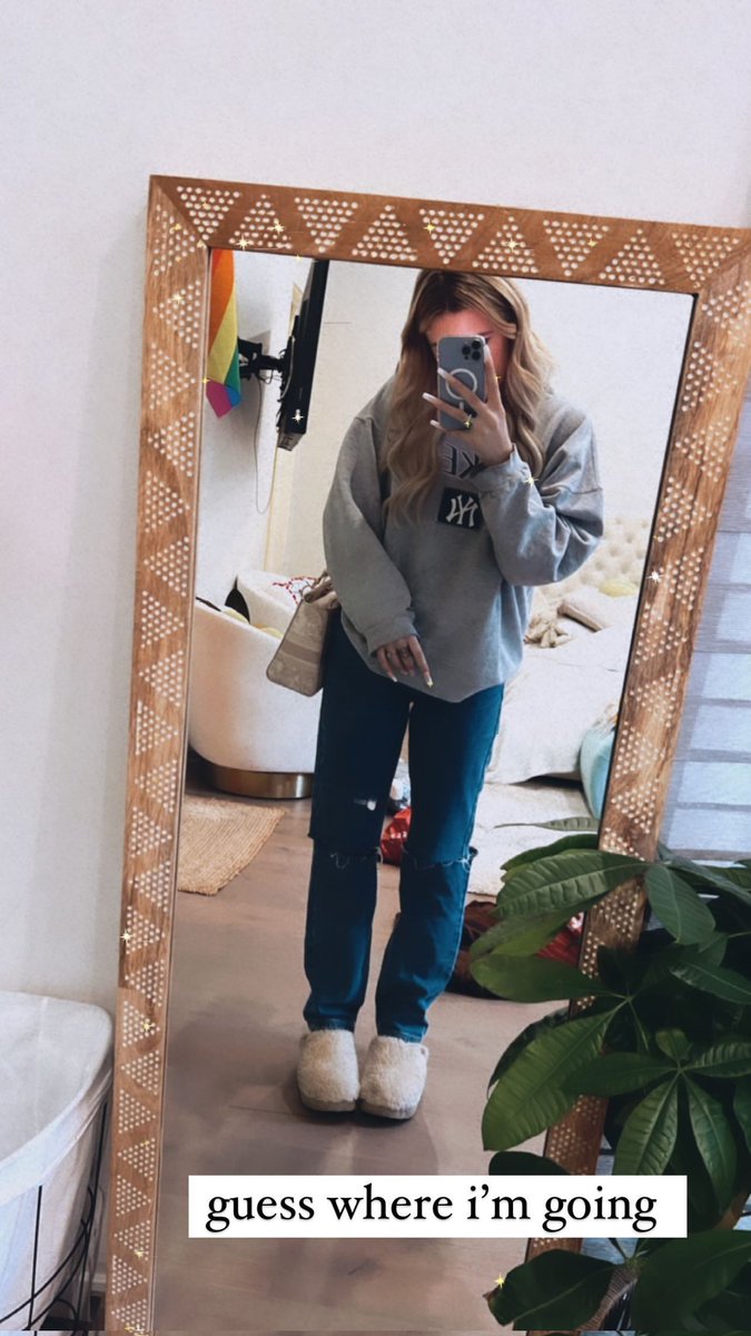 madimonroebra's tweet photo. Madi Monroe via Instagram stories. https://t.co/peGt8L07Rf