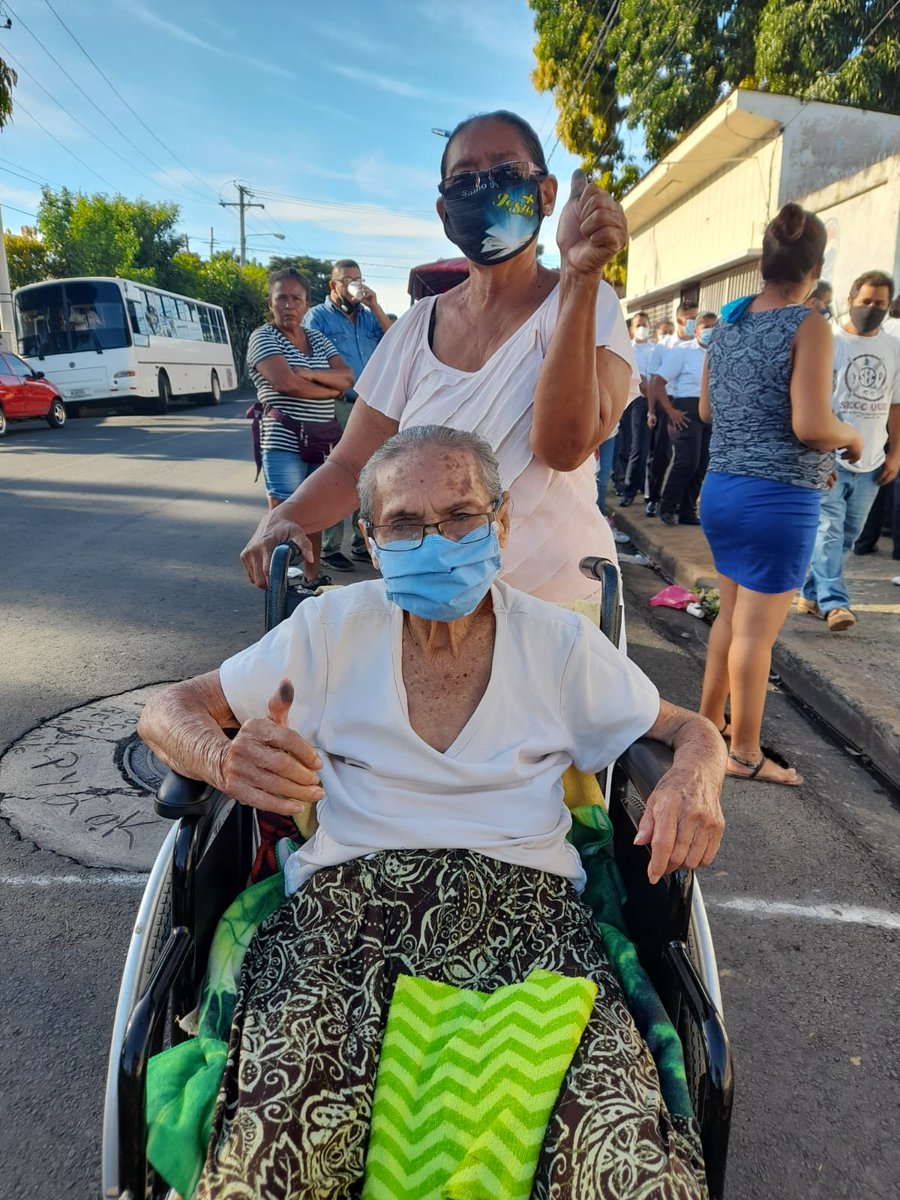 Hoy #Nicaragua defendió su Soberanía y autodeterminación en la urnas.

#EleccionesSoberanas2021 
#NicaraguaTriunfa #UnidosEnVictorias