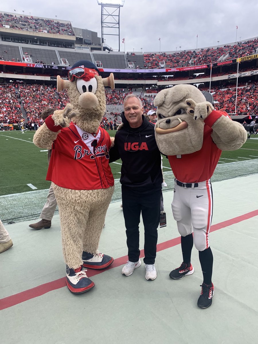 MarkRicht's tweet photo. Wow! I got to hang out with one World champion and one future National champion! https://t.co/2YxFD9soat