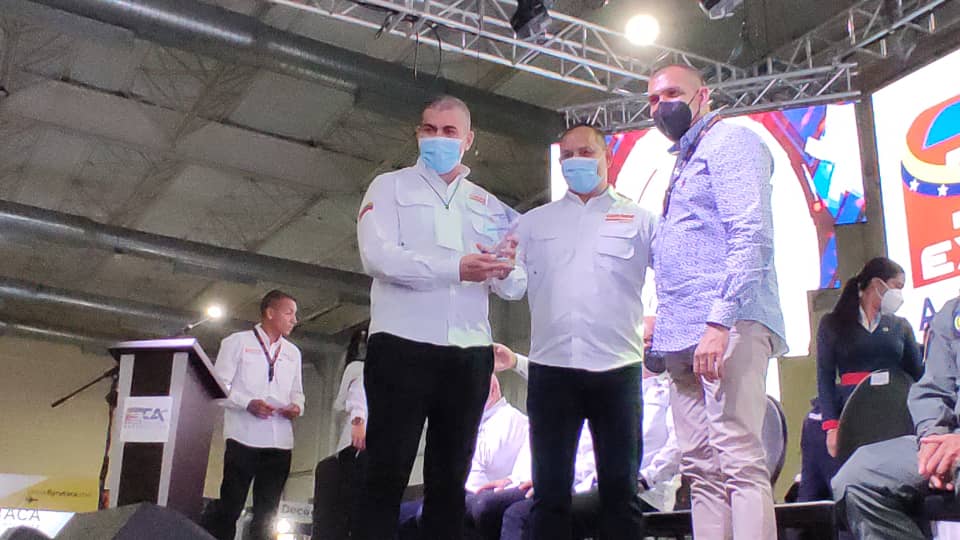 IAIM_VE's tweet photo. #IAIM_ETA2021 || El sector aéreo y los que hicieron posible la realización de #ETA2021 dan las gracias al pueblo venezolano por la receptividad y afirman que éste es solo el comienzo, extendiendo la invitación para el año que viene en #ETA2022

¡Abriendo el ❤️ Aeroespacial al 🌎! https://t.co/WLwtkFaTK2