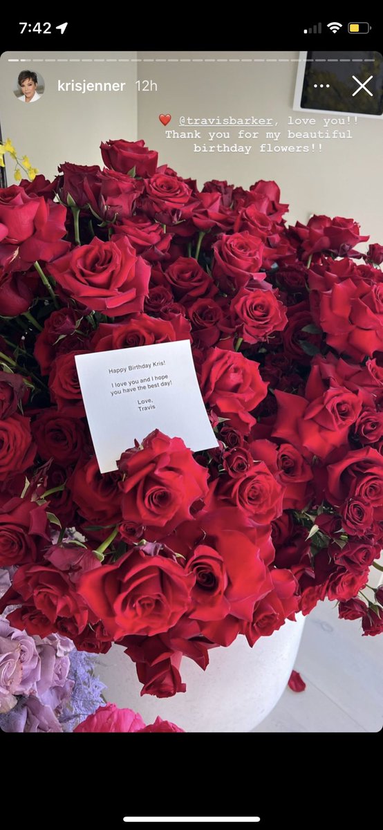 hopelessheathen's tweet photo. is this family really that disconnected from reality??? i feel uneasy about the contrast between Kris Jenner showing off her birthday roses and the current situation in Houston #canceltravisscott https://t.co/iCl6BTzYRw