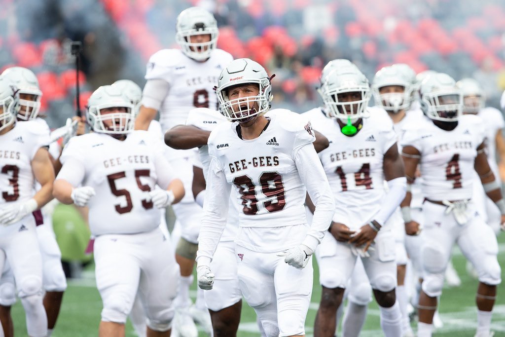 I’m excited to announce that I’ve received an offer from the university of Ottawa! <a href="/GeeGeesFootball/">Gee-Gees Football</a> <a href="/mb_coach/">Marcel Bellefeuille</a> <a href="/CoachNateTaylor/">Coach Nate Taylor</a> <a href="/joseph_darren/">Darren Joseph</a> <a href="/OL_CoachT/">Carl Tolmie</a>