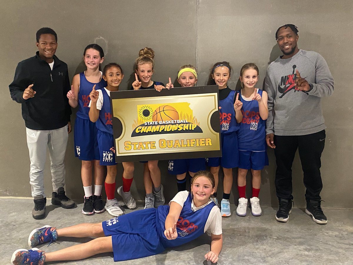 AngieEdstrom's tweet photo. Championship Sunday! #Kchoops https://t.co/orXykOMek7