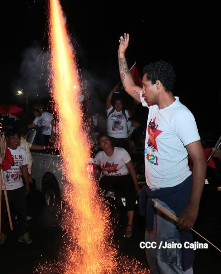 TenienteHOZ's tweet photo. #Nicaragua Nicaragüenses a la espera del primer informe de las elecciones generales 2021
#EleccionesSoberanas2021 https://t.co/J7Nf3Fy2Ro