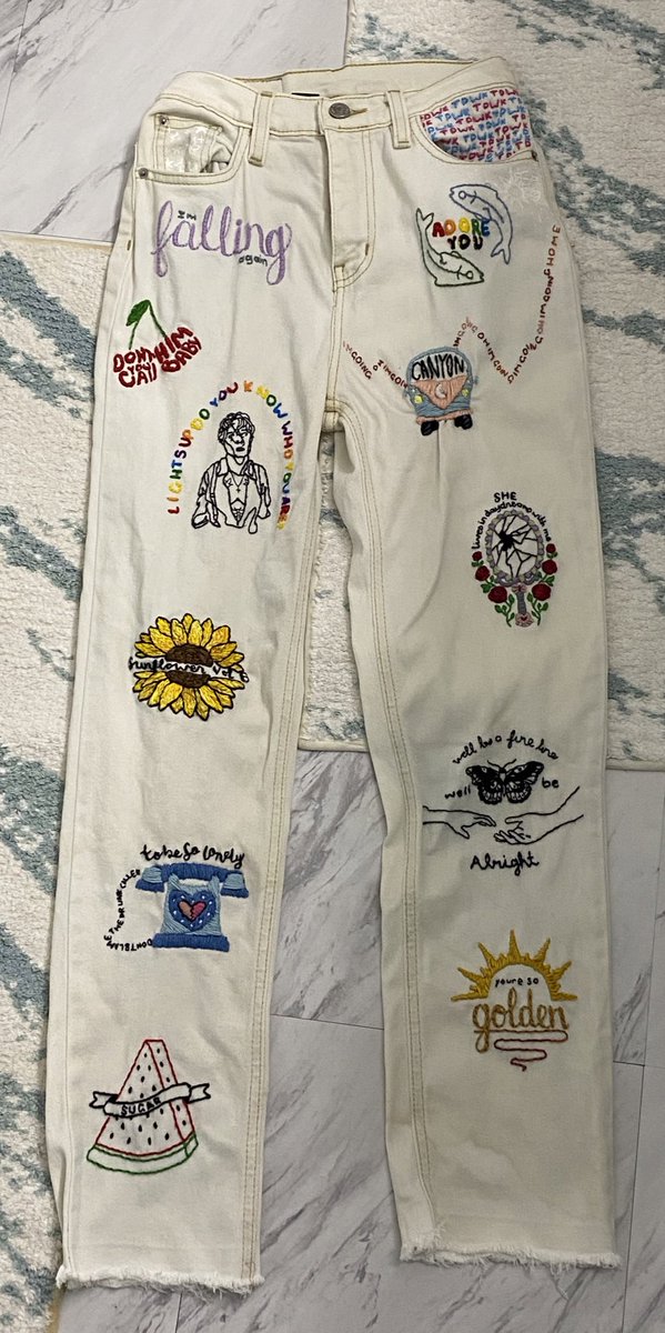 SunfIouwerHabit's tweet photo. #harriestyles #LoveOnTourTacoma 
It’s the way I spent like 8 months making embroidered fine line pants https://t.co/AykgK9bdUC