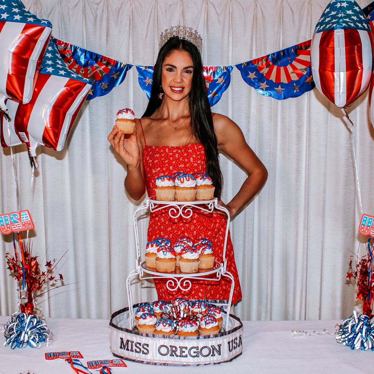 AllisonECook's tweet photo. Such a “sweet” surprise! A quick visit with family turned into an afternoon to remember. I am overwhelmed with love and support… @missusa here we come! 🇺🇸
#sweetsurprise #sendoffparty #roadtomissusa #missoregonusa https://t.co/GS2t3Tdcr4