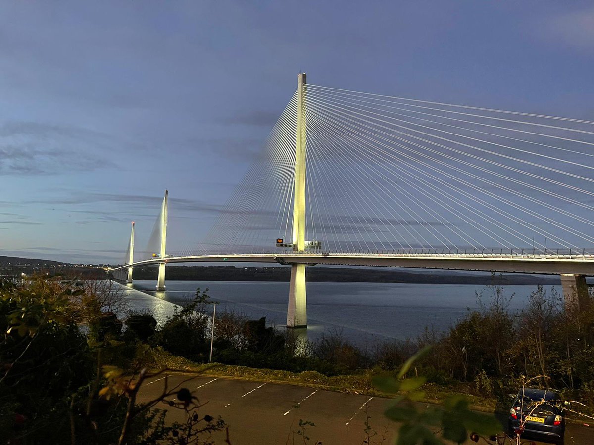 Back at #forthbridge this morning, looks even better in daylight(ish)! #COP26