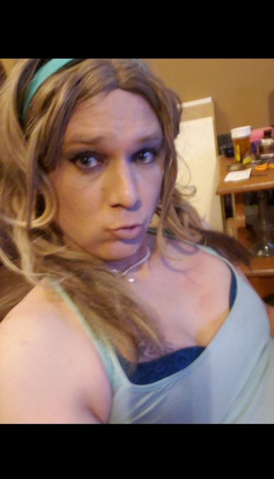 Yet another sissy hypno trance for Futah.   I've been trapped by a 37 minute loop of "MistyDoll presents<a href="/tag/trap"class="tags"><span>#trap</span></a><a href="/tag/sissy"class="tags"><span>#sissy</span></a><a href="/tag/femboy"class="tags"><span>#femboy</span></a>