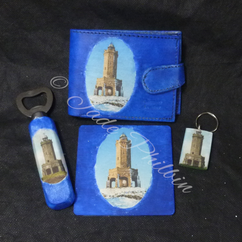TheEmporiumEST's tweet photo. Morning, check out this unique #decoupaged #giftset #giftsforhim #darwentower #jubileetower gift set. Wallet, Key ring, bottle opener & coaster. I can make them to order using any images as well.
#Mensfashion #mensgifts #Christmas2021 #uksmallbiz #darwentown #lancashirehour https://t.co/mMR3Bc1zCv
