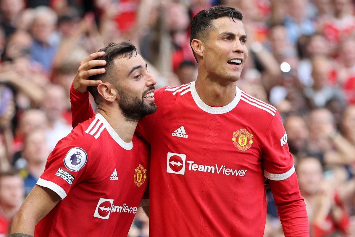 🚨 Bruno Fernandes is one of the players who feel they are not receiving enough guidance from Ole Gunnar Solskjaer and his staff. While Cristiano Ronaldo is alarmed at the drop in standards at United since he left the club 12 years ago.

(Source: <a href="/ChrisWheelerDM/">Chris Wheeler</a>)