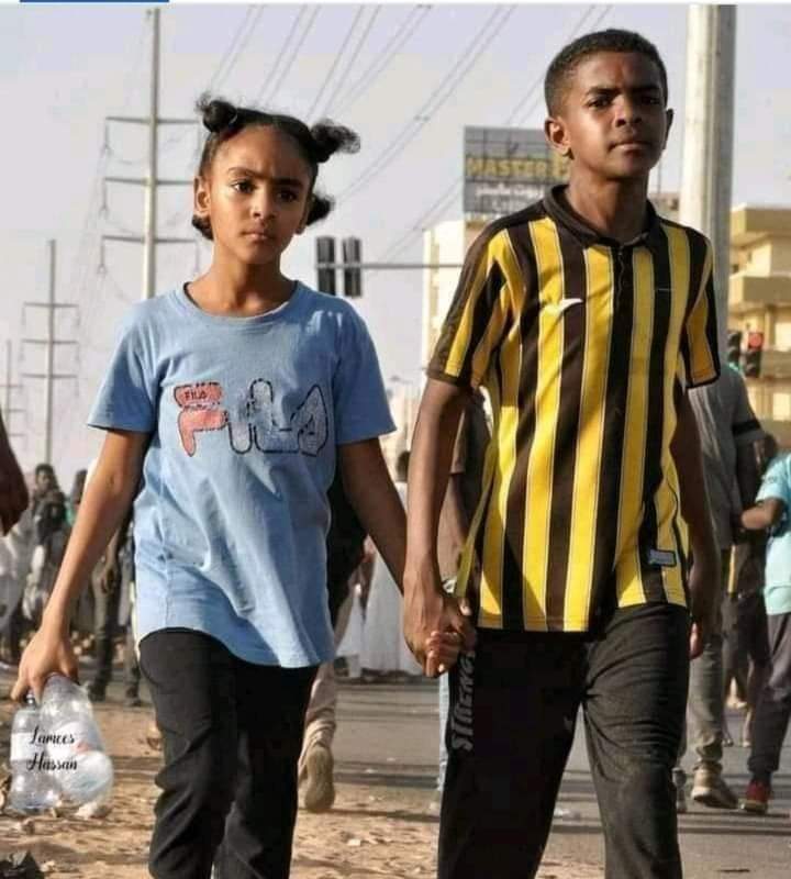 Mohamed01212964's tweet photo. الصورة دي المره التالته انزلها ومالقيت عنوان ....وانته فرض عليك تشيره....شييير ياسكرين https://t.co/Aru4wbGP3l
