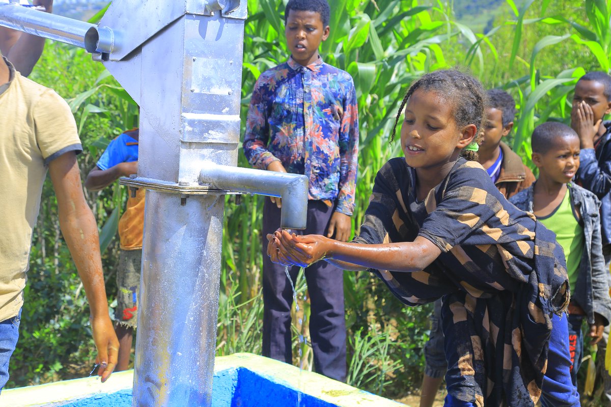 EMRDA6's tweet photo. The Best Charity is Provide drinking Water!
The inauguration ceremony of the water project built by the Ethiopian Muslims Relief and Development Association in East Hararge Kombolcha Woreda, Oromia region https://t.co/5gp977Py35
