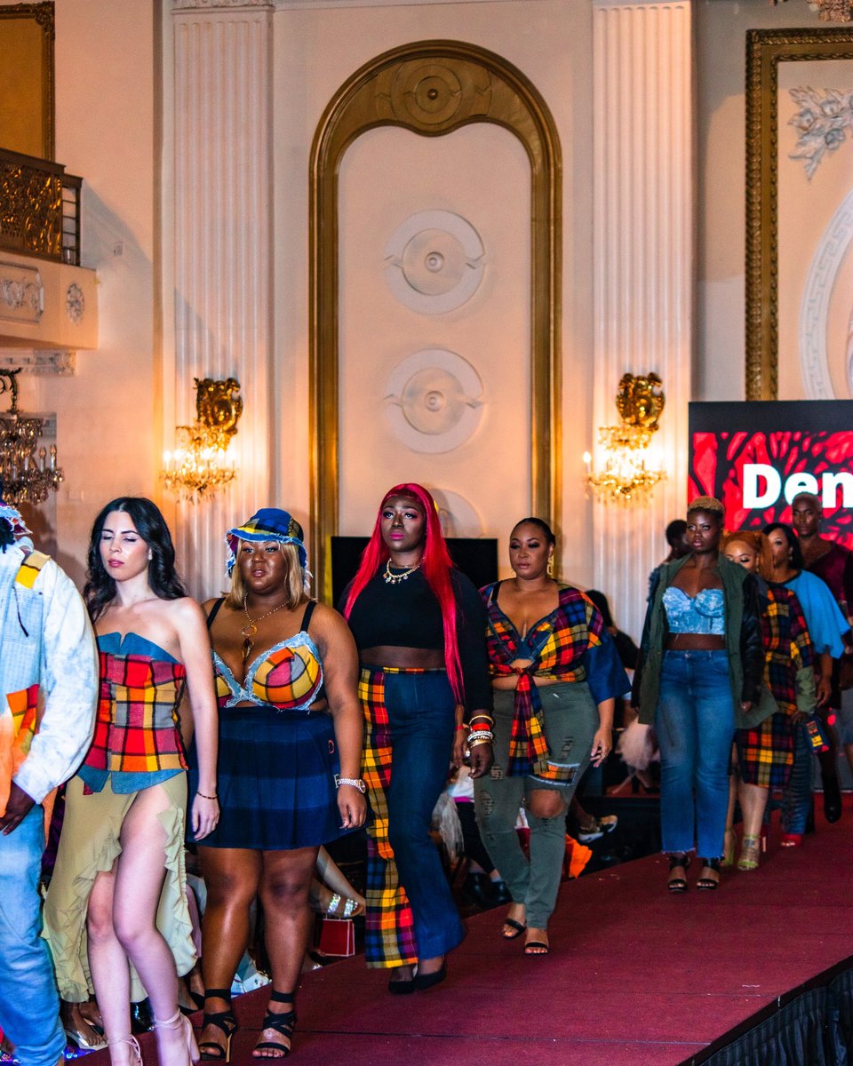 DoctorDae_'s tweet photo. Some pics from some fashion shows in New York! Retweet and show some love please so my business can grow! Thank you https://t.co/VO3MZJjjk6