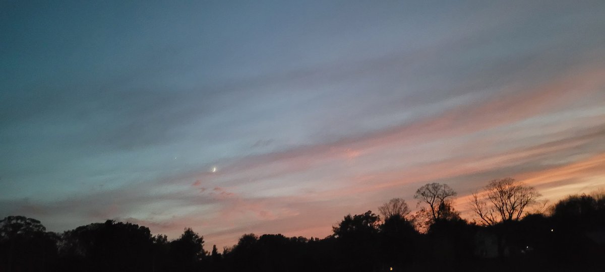 lyub12's tweet photo. To think i had things under control.... just a lie i told myself to keep me going... now i just dont know where to go #whatislife #butimok #slowlife #randomthoughtswithlyub https://t.co/ybtCIMn8FE