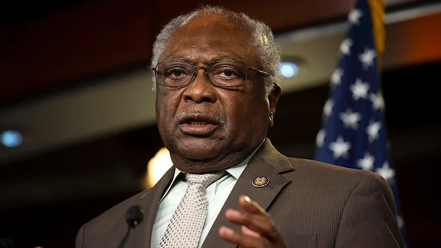 Clyburn blames polarization on "the advent of social media" hill.cm/3miPzGQ