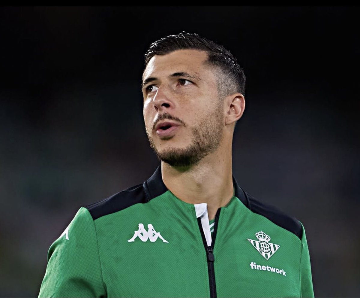 Nada peor que dejar al equipo con un jugador menos, soy el primero en aceptar mi error y trabajar para corregirlo. Estos momentos son los qué hay que pasar, levantar la cabeza y seguir.