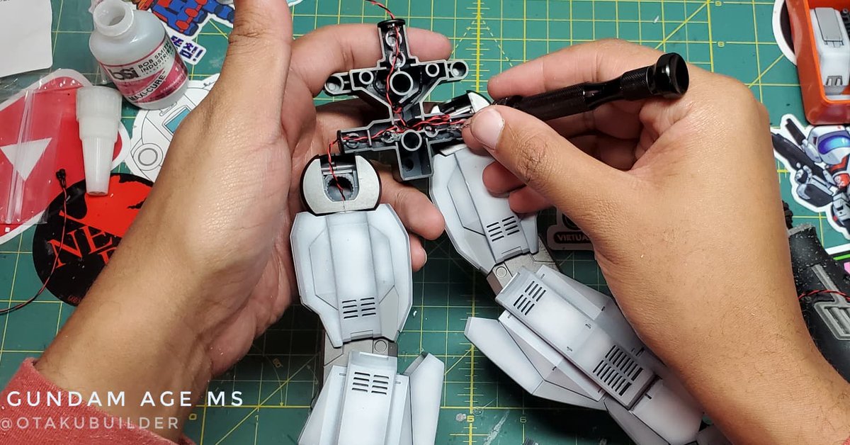 Otaku_Builder's tweet photo. W.I.P Mega Size Gundam Age-1. Half way there.👍🏽 #megasizegundam #megasize #gundamage #led #evan_designs_leds https://t.co/j7IoqoqeeG