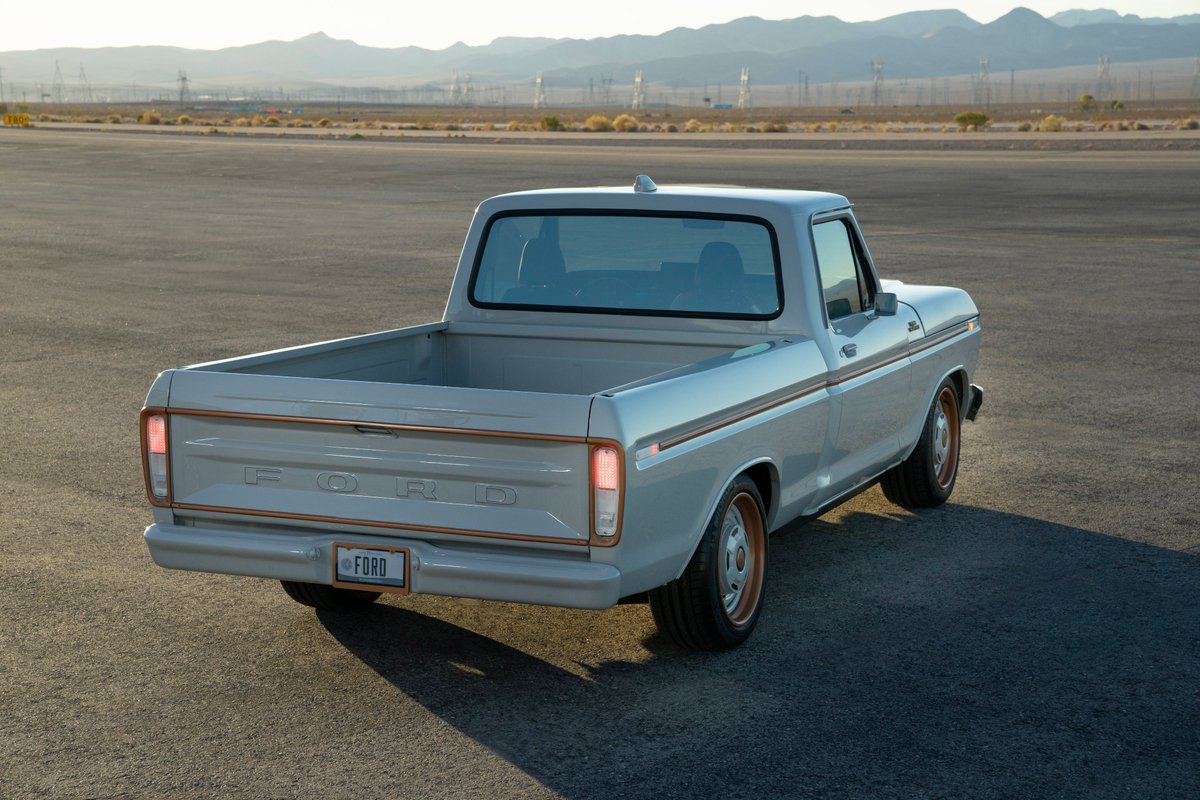 NamasteCar's tweet photo. All-electric #Ford F-100 #Eluminator concept
Based on a #heritage 1978 F-100 pickup, the F-100 Eluminator concept features all-wheel drive via two powerful electric motors shared with the 2021 Mustang Mach-E GT Performance Edition. https://t.co/RfNmqitXuO
