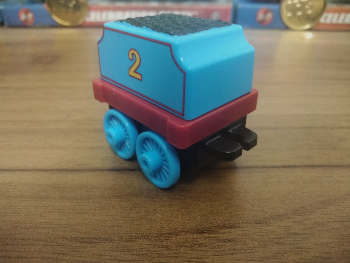 I love how they bothered updating the chassis but they didn't fix the tender orientation 🤡
