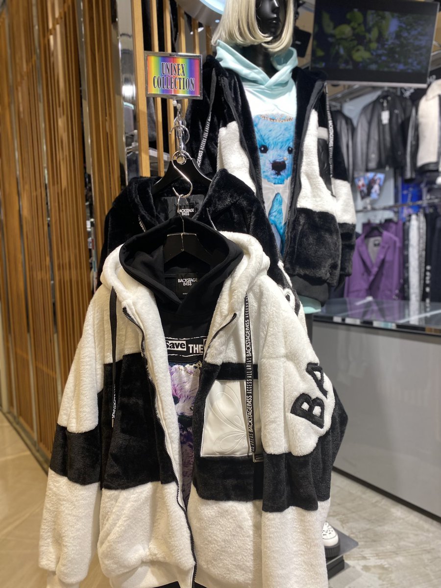 yuki_hydey's tweet photo. SHIBUYA ZY.オープンしてます！

段々と寒くなってきましたが冬物の準備はできましたか？？

冬もオシャレにコーディネートできるアイテム揃ってるので是非チェックを👀

#shibuyazy.
#BUFFALOBOBS https://t.co/DP2B7qL6aa