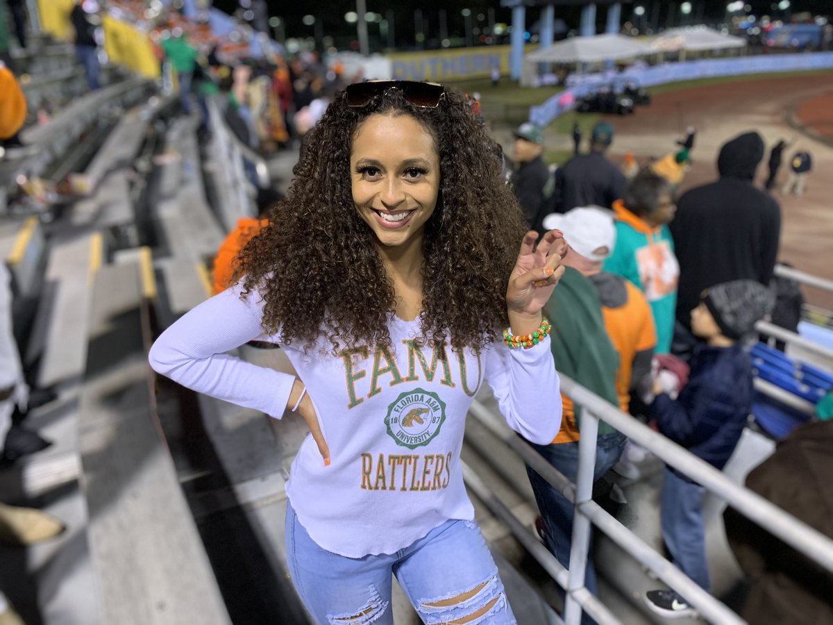 Just a southern girl in Louisiana🐍🧡
.
.
.
Those dubs hit different when you’re on their turf😉
#ILoveMyHBCU #FAMU #Rattlers #FangsUp #WeRunTheSWAC #BeatSouthern #AndDid😘