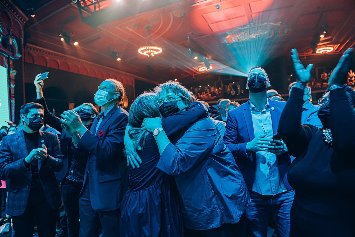 Val_Plante's tweet image. Ce deuxième mandat, je l’accueille avec la plus grande fierté du monde, et avec une humilité sincère.

Merci Montréal 💙 #polmtl