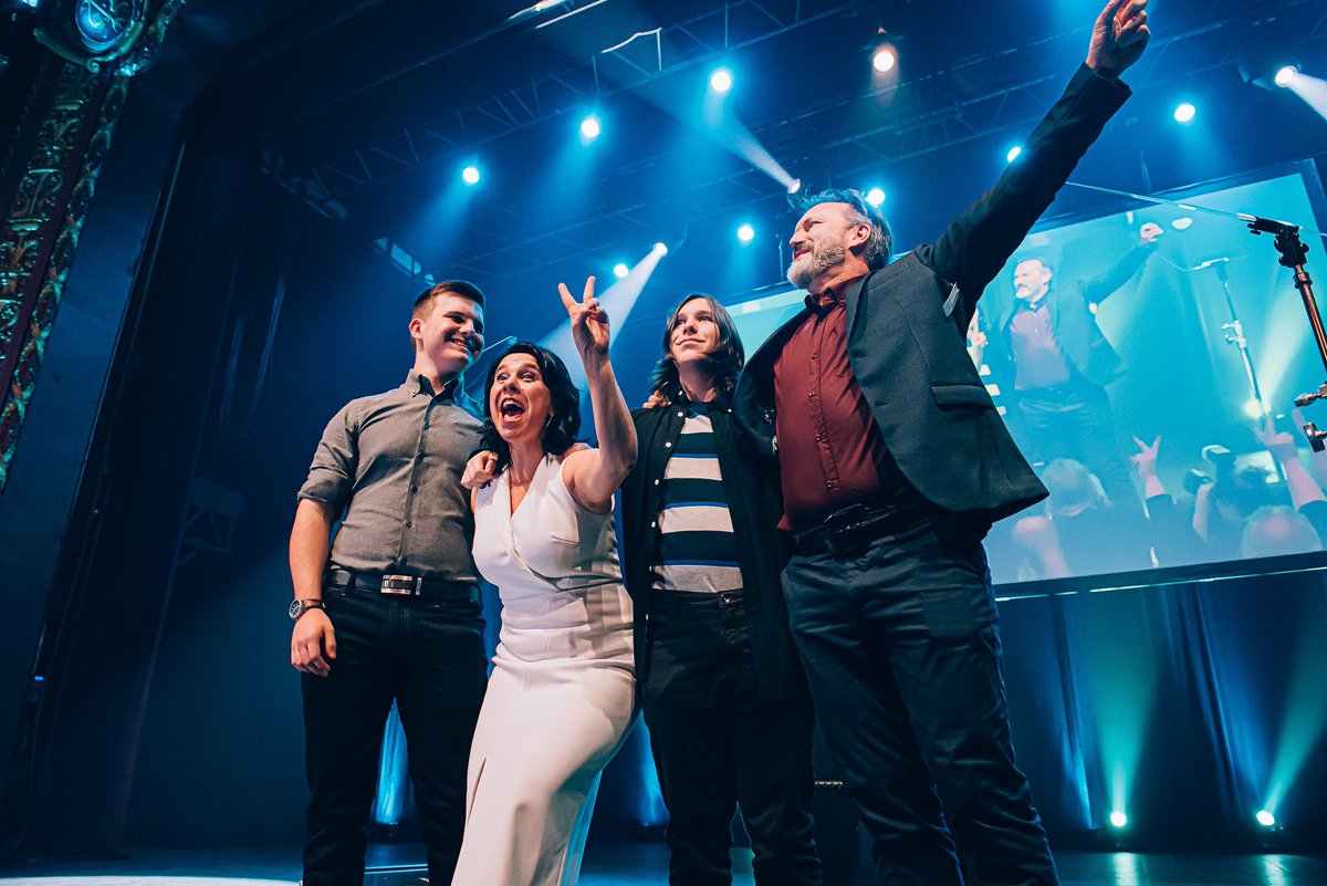 Val_Plante's tweet image. Ce deuxième mandat, je l’accueille avec la plus grande fierté du monde, et avec une humilité sincère.

Merci Montréal 💙 #polmtl
