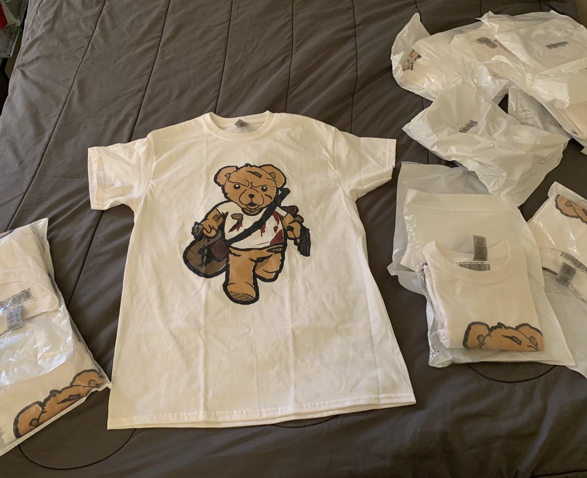 AboveAverageCL's tweet image. Left or Right? AboveAverageClothingStore.com