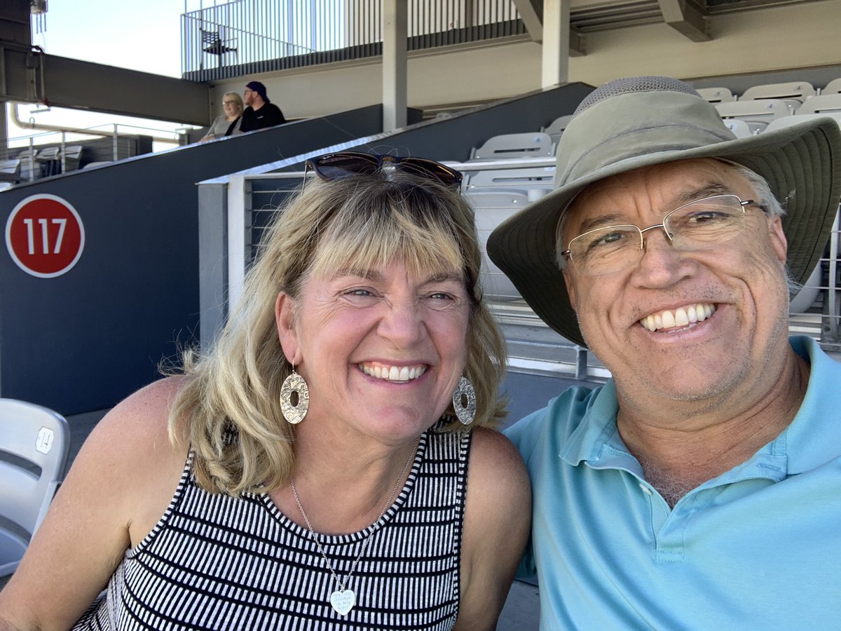 Great Sunday adventure <a href="/COTA/">Circuit of The Americas</a>  with Kelly, Katelyn, David, Bobby, and Lillian watching vintage cars zip around the track!🚘Love our family time!❤️