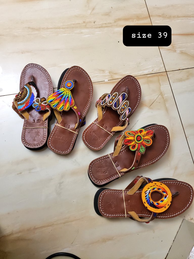 aweko_cynthia's tweet photo. @Hbamulinde For all you craft shoe needs. Ladies at 35k and gents 60k. Kindly DM
#SupportSmallBusinnesses
#SmallBizMonday https://t.co/XI5V4qUofi