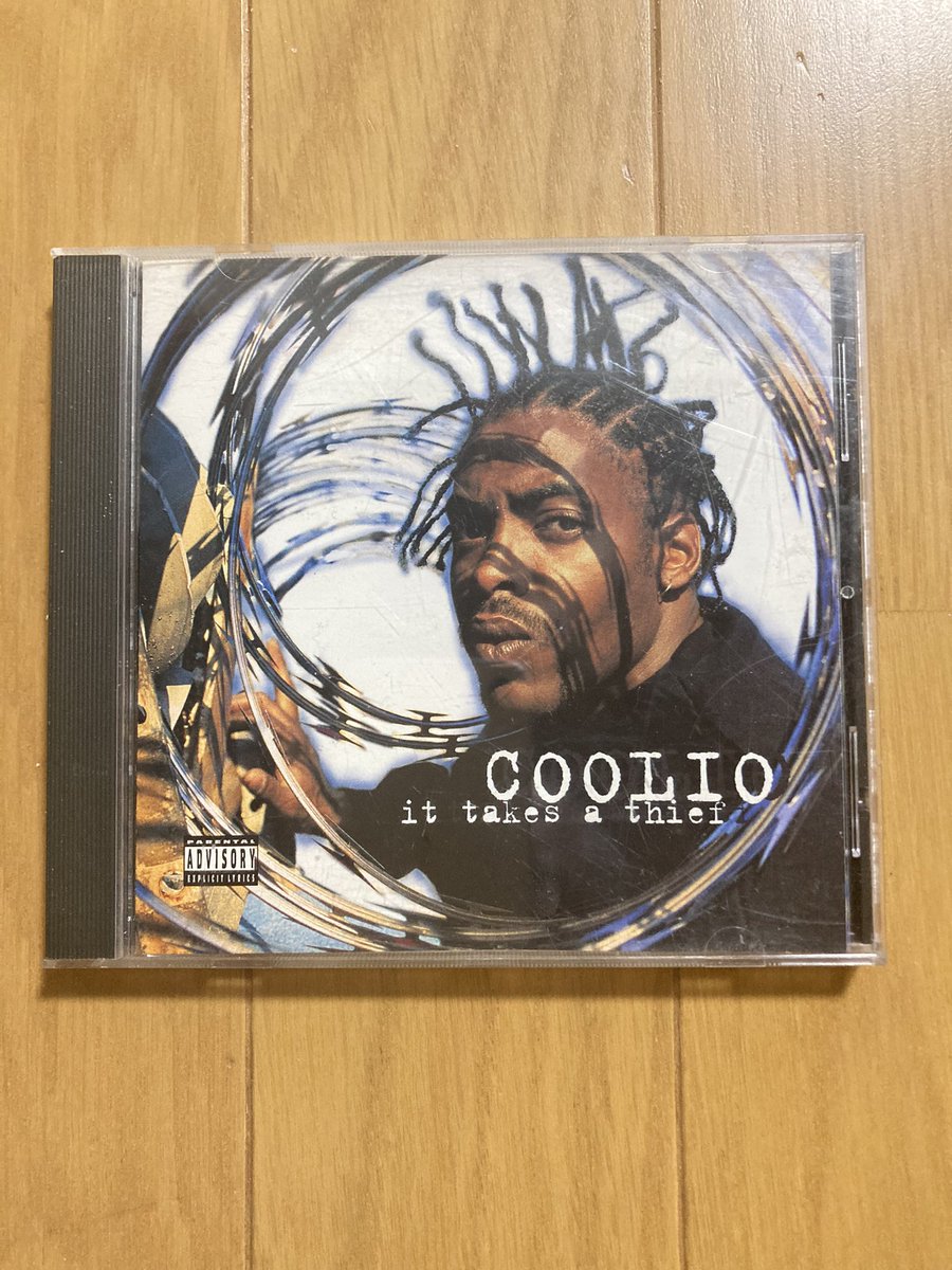 クーリオ『イット・テイクス・ア・シーフ』

全米８位、1994年のデビュー・アルバム。

ツンツン・ヘアーでお馴染みのクーリオのデビュー作。

悪くはありませんが、あの名曲「ギャングスタズ・パラダイス」の後聴くと、なんか物足りません。