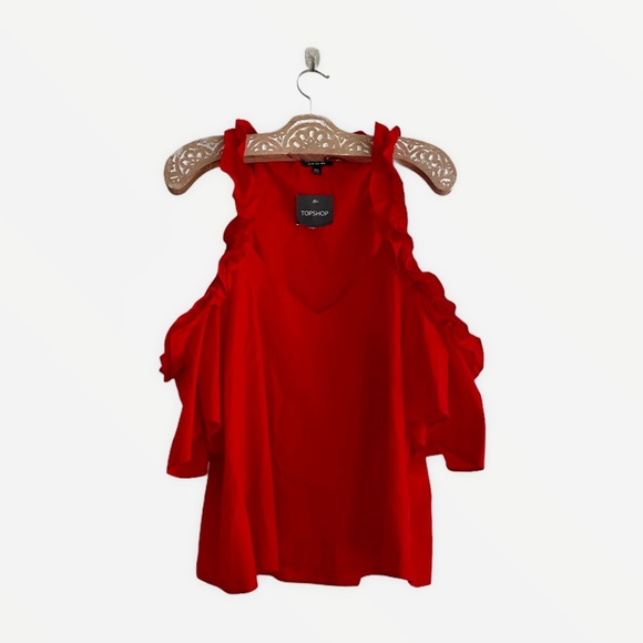 thechicbirdie's tweet photo. So good I had to share! Check out all the items I'm loving on @Poshmarkapp #poshmark #fashion #style #shopmycloset #topshop #zara #freepeople: https://t.co/krpRjJFV7n https://t.co/tcyDa0Wpm0