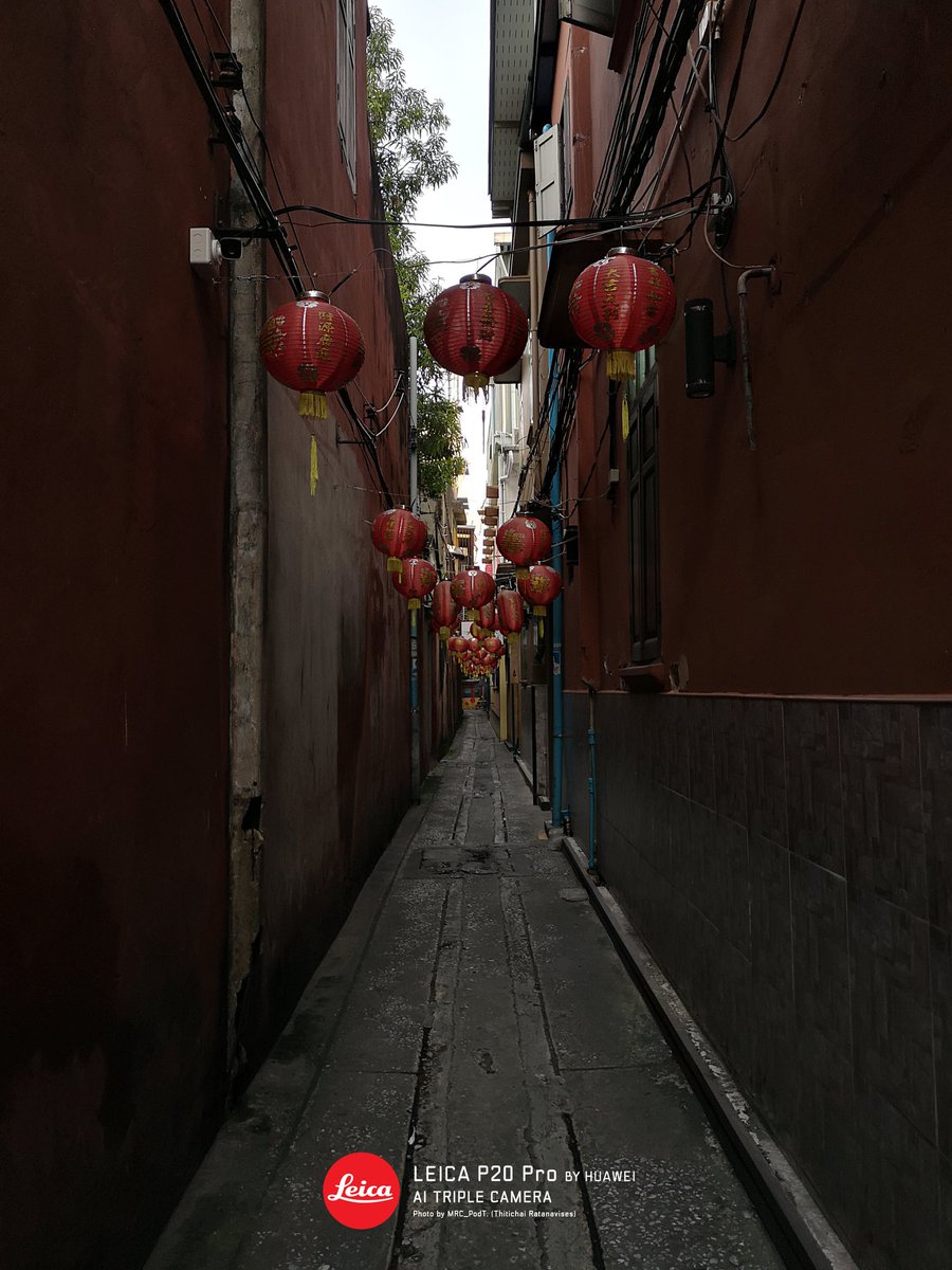 PThitichai's tweet photo. It's been a while...
November 7, 2021.
"Alleyway"
#Evening #EveningPhotography #Huawei @HuaweiMobile #HuaweiTH #HuaweiShot #HelloHuawei #HuaweiPhotography #P20Pro #HuaweiP20Pro #LeicaTripleCamera #SeeMore #ShotOnHuawei #CapturedOnHuawei https://t.co/8sPqarGDJ7