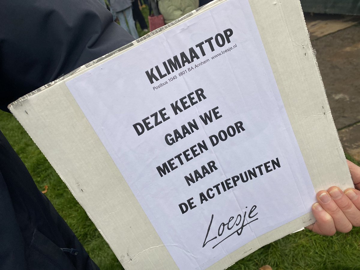 Vandaag om 10 uur in #haagsbakkie bij radio <a href="/DenHaagFM/">Den Haag FM</a> <a href="/nicolettekrul/">Nicolette Krul</a> mijn gast: Nederlandse Ambassadeur in Londen <a href="/KvanOosterom/">Karel van Oosterom</a> over de #klimaatcrisis &amp; de #klimaattop in Glasgow. Gaat er dit keer doorgepakt worden? Wat betekent de Top vr Nederland? #SDG13 #COP26 #COP26Glasgow