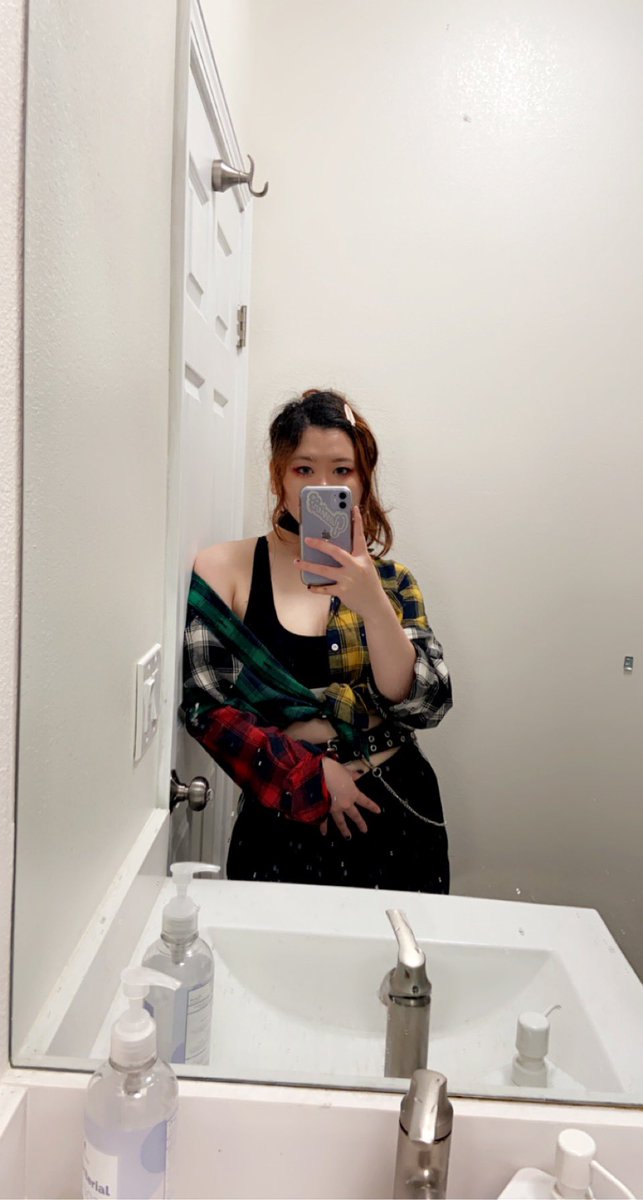 trinsmh's tweet photo. Last selfie is you on the outside, last saved meme is you on the inside! https://t.co/b7KH0OJ8RT