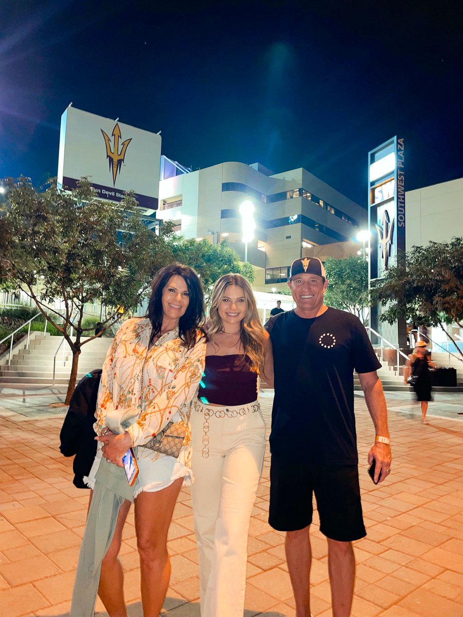 Kelli Gastineau-Rausch💜 tweet media