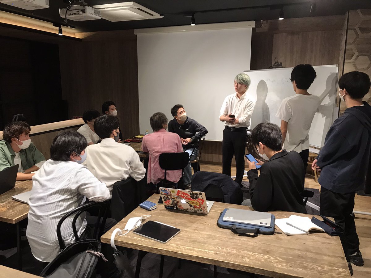 Campusplus_new's tweet photo. キャンパスプラスの細野です！
キャンパスプラスでは学生団体さんに向けて協賛等の支援も行なっております！
学生さんのやりたいを形にするため引き続き頑張っていきます☺️
#Campusplus_new  #学生団体
#学生起業家　＃長期インターン https://t.co/CYmGAncNJL