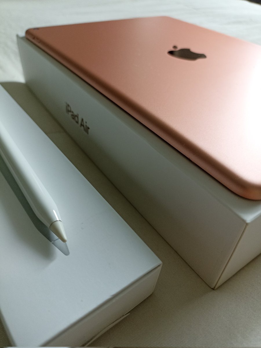 ขาย ipad air 3 64gb wifi rose gold
เจ้าของใช้เอง ขายเอง
ส่งได้ ถ้านัดรับได้เองก้อจะยินดีมาก

สนใจติดต่อ 0926161582
ราคาเครื่องอย่างเดียว 11000
ราคาปากกา 2000
ซื้อ2 อย่าง 12000

คนโกงไม่ต้องติดต่อมา
ยินดีให้คำปรึกษาทุกเรื่อง
#applepencilมือสอง #ipadair3 #appleipad
#ipadมือสอง