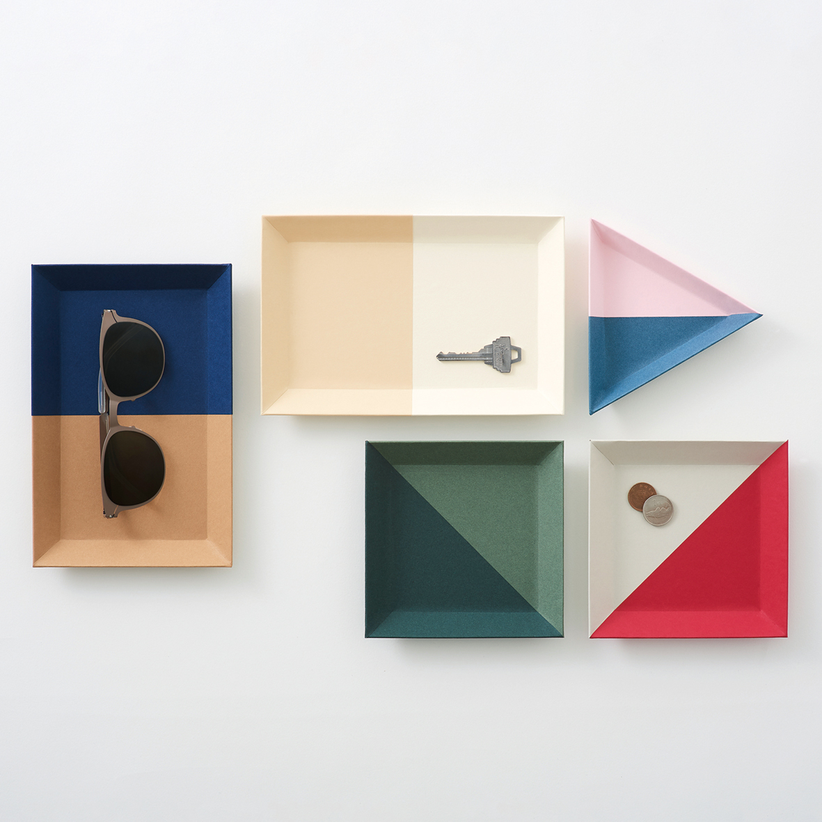 ts_shiki's tweet photo. 中国の国際デザイン賞「2021 Design Intelligence Award」で、「TWO TRAY」および大成紙器製作所の取り組みが入選作品として選ばれましたのでお知らせします!TWO TRAYは北米やヨーロッパでの評価も高く、日本の紙加工の技術が認められて私たちも光栄です。
#大成紙器製作所 #DesignIntelligenceAward https://t.co/jJ59NSDdQU