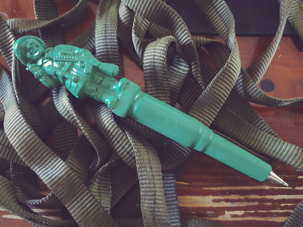 scotty_thomo's tweet image. When someone knows you well
#ThoughtfulPresent #Pressies #ToySoldierPen #ToySoldier #GoodToGo