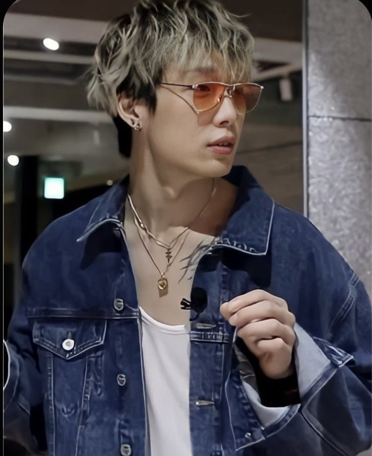 最新人気 Ikon バビ 11joho Biz
