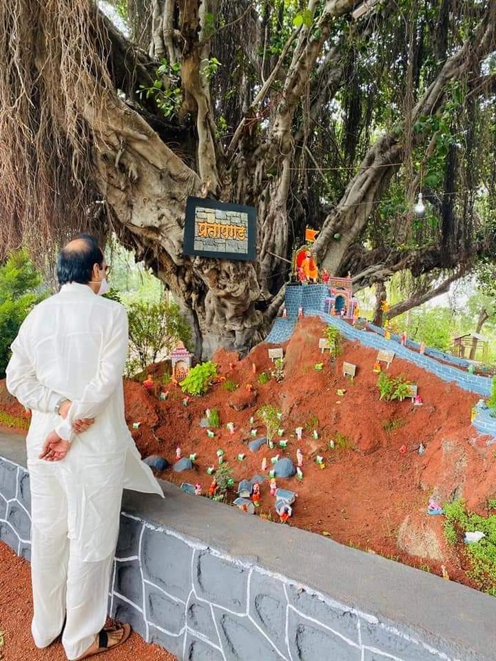 Pranav_007M's tweet photo. लहानापासून ज्येष्ठांपर्यंत सर्वांच्या मध्ये रमणारे आपले दादा...
@AjitPawarSpeaks 
@parthajitpawar 
@Jaypawarspeaks https://t.co/mgbHM1nCtz