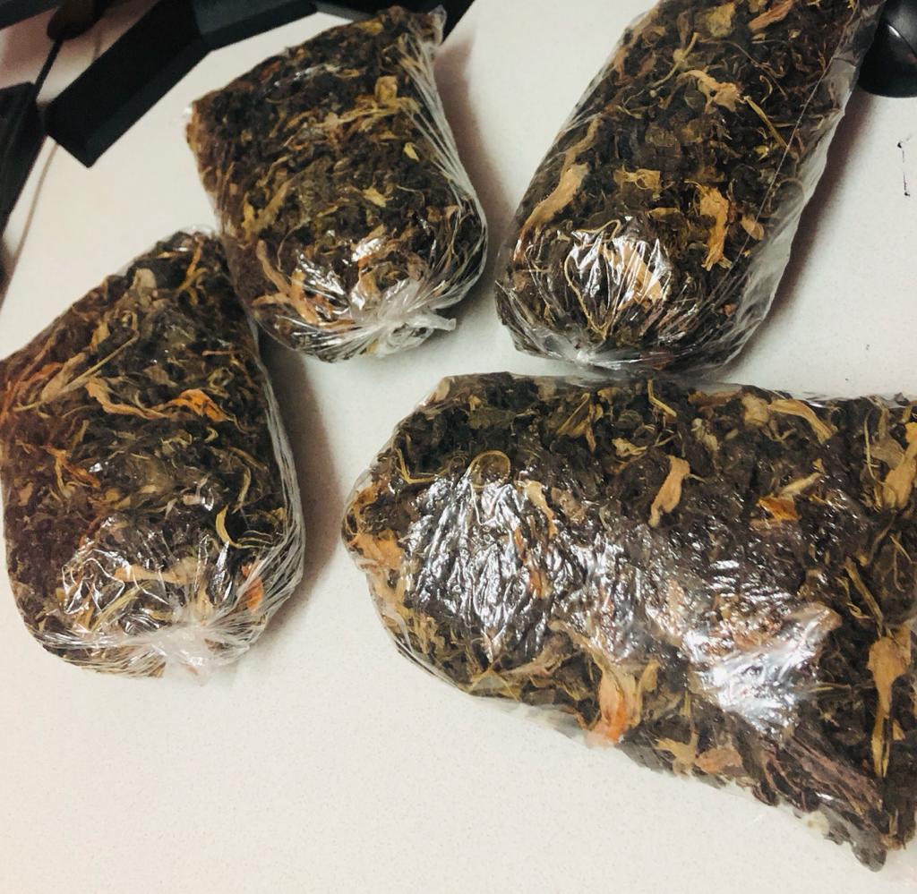 Aa ndi Khou rengisa Mashonzha na Mukusule
•R30 per packet
•Sibasa Venda but we do courier nation wide 
•0680596902/0677100929