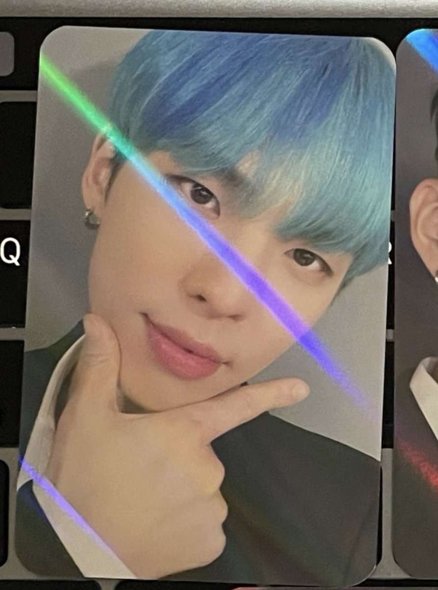 be_mycolor's tweet photo. .                                            "다른곳" https://t.co/AIBghneUlf