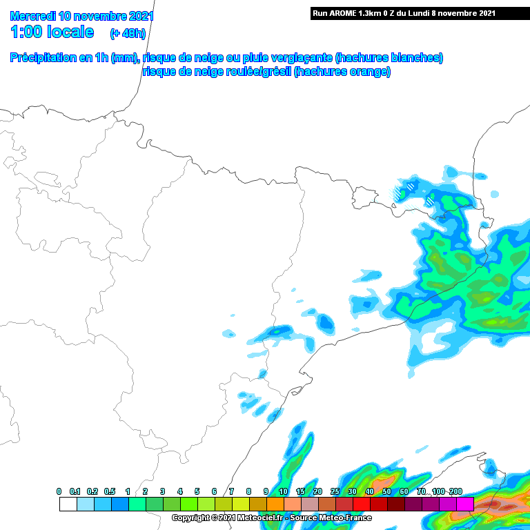 alexmegapc's tweet photo. Avui seguirem amb vent fort de tramuntana i mestral, fins i tot demà s'accentuarà als dos extrems i afectarà la costa, dimarts cap a la tarda nit poden haver-hi precipitacions, preferentment NE comarques gironines i barcelonines, pot canviar depenent moviment i proximitat baixa. https://t.co/6LIBfblZ9D