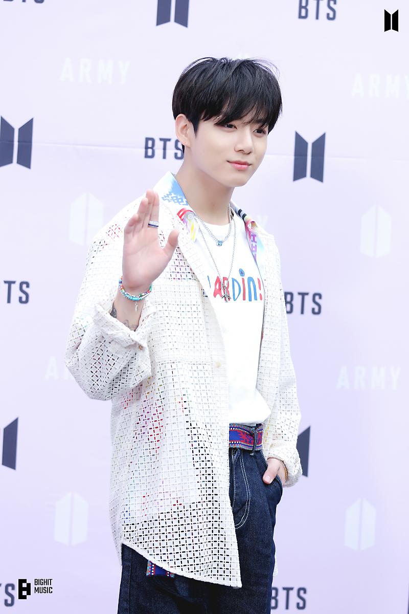 ArmyBan47218980's tweet photo. [📸]

Naver Post #JUNGKOOK https://t.co/ZdQylXuEa5